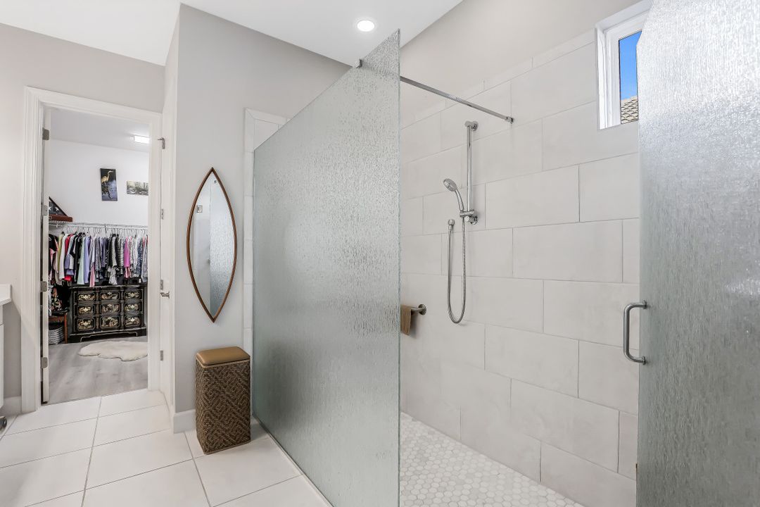 19693 Estero Pointe Ln, Fort Myers, FL 33908