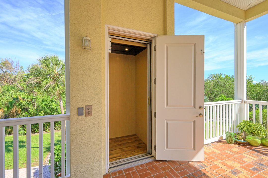 1811 Dade Ct, Marco Island, FL 34145