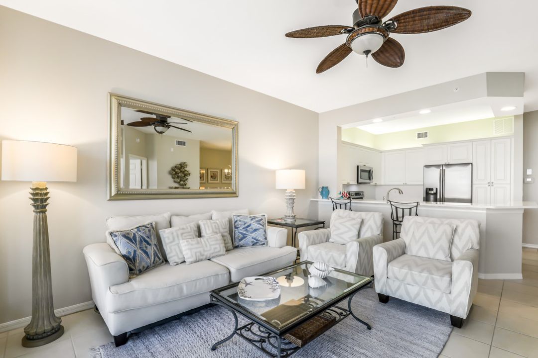 450 Launch Cir #402, Naples, FL 34108