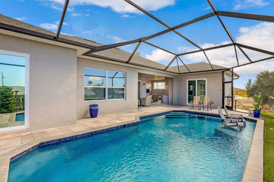 602 NW 32nd Pl, Cape Coral, FL 33993