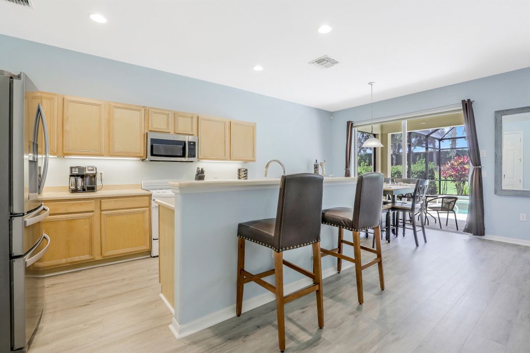 2039 Sagebrush Cir, Naples, FL 34120