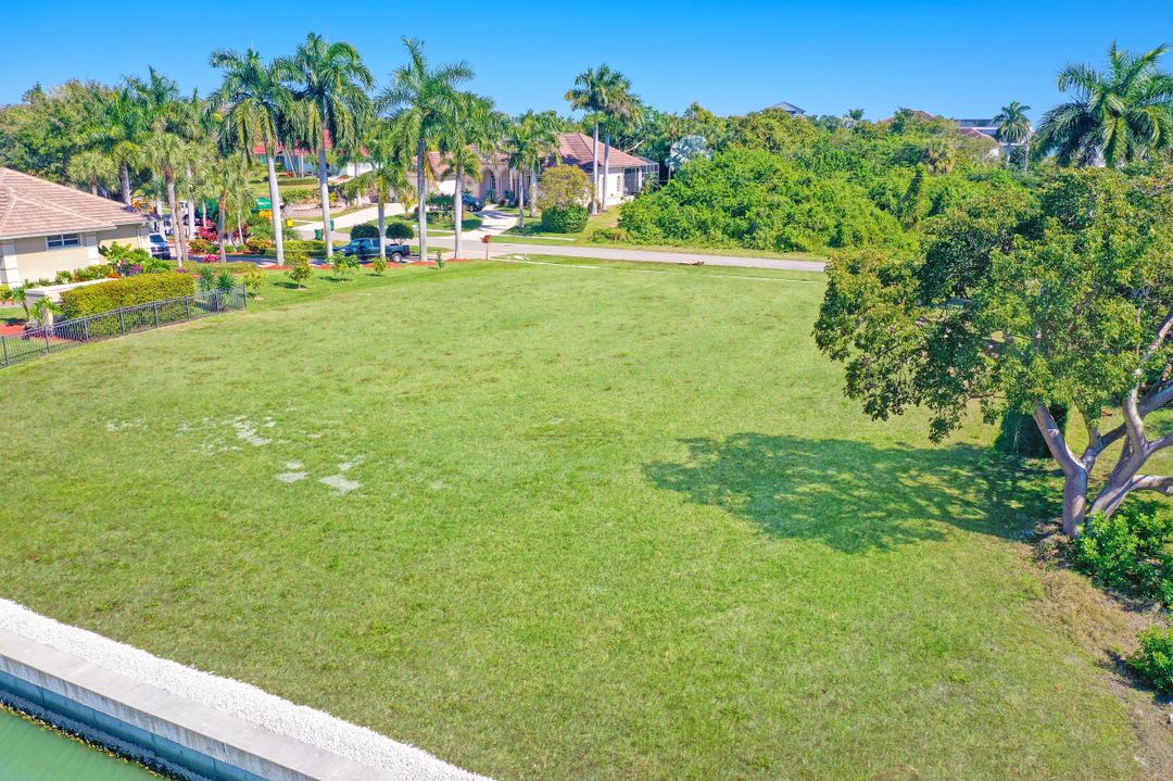 1085 Caxambas Dr, Marco Island, FL 34145