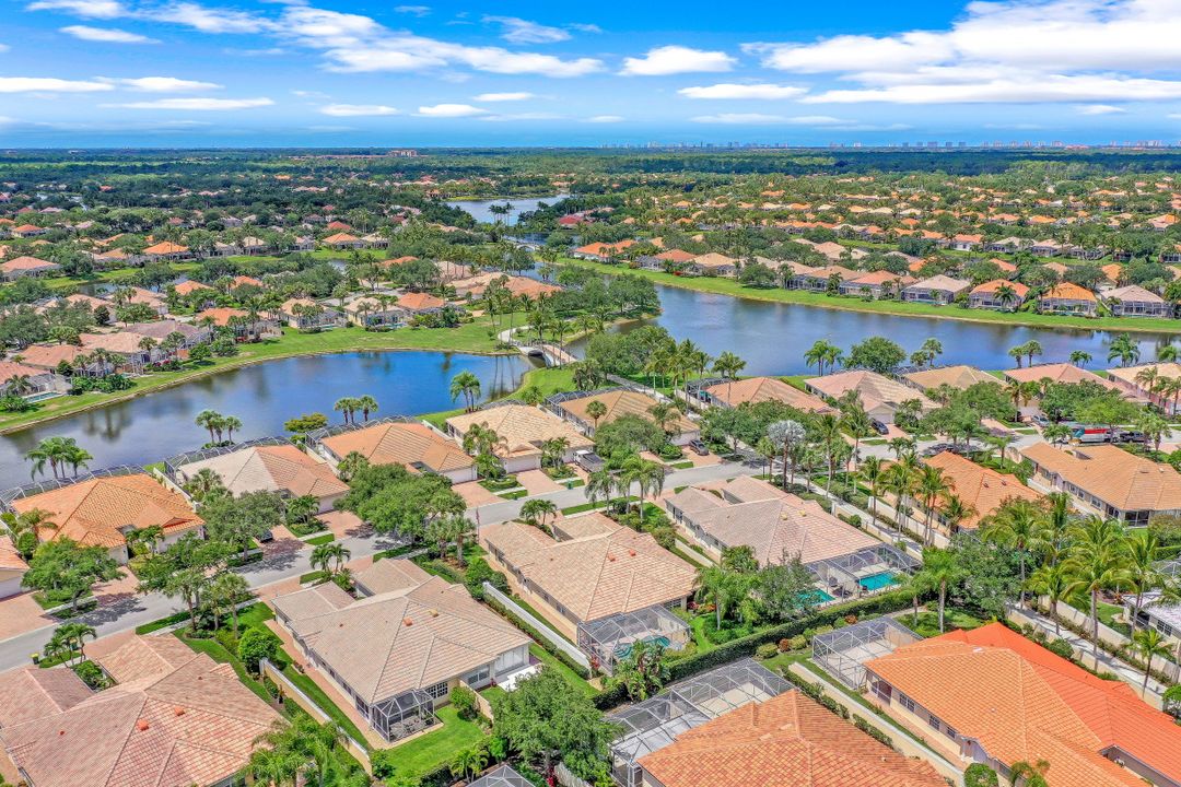 4280 Redonda Ln, Naples, FL 34119