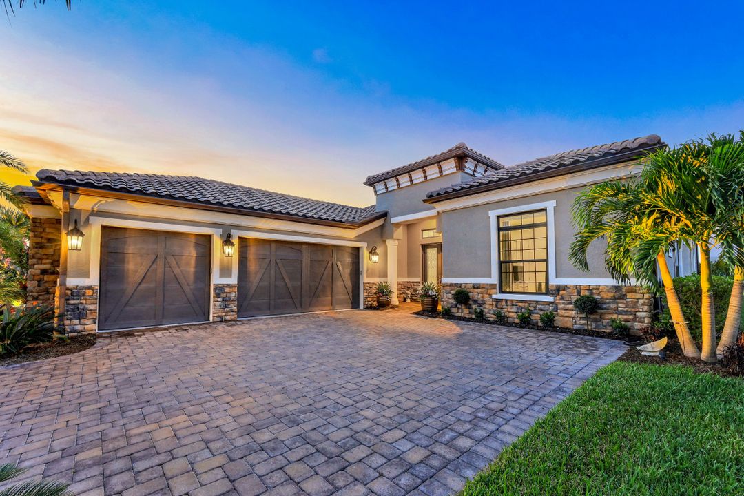 9481 Montelanico Loop, Naples, FL 34119
