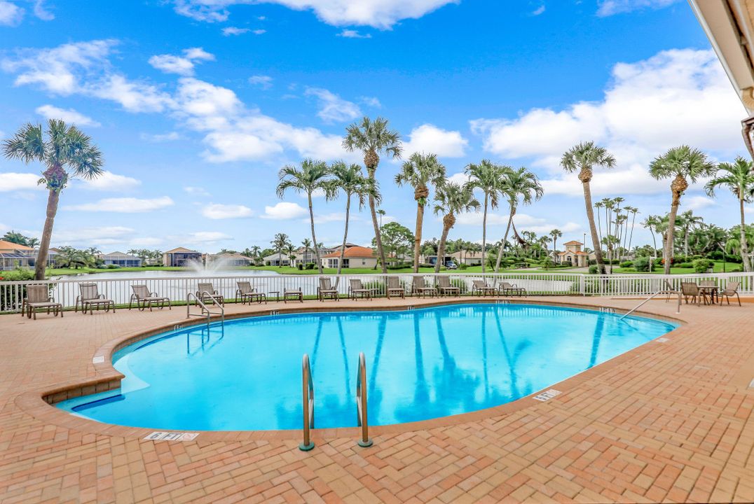 11043 Lakeland Cir, Fort Myers, FL 33913