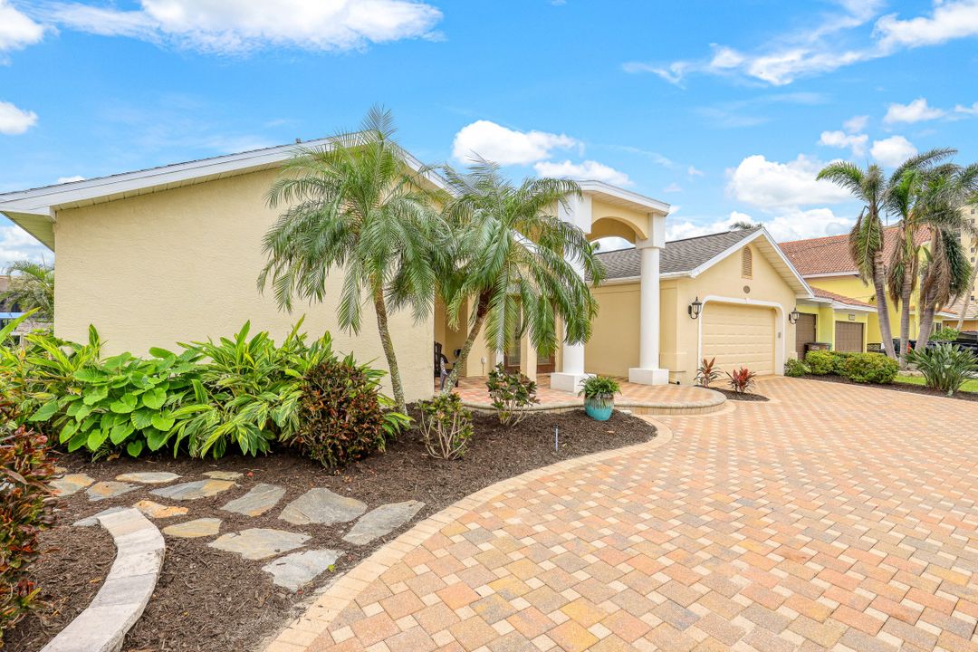 1516 SW 57th Terrace, Cape Coral, FL 33914