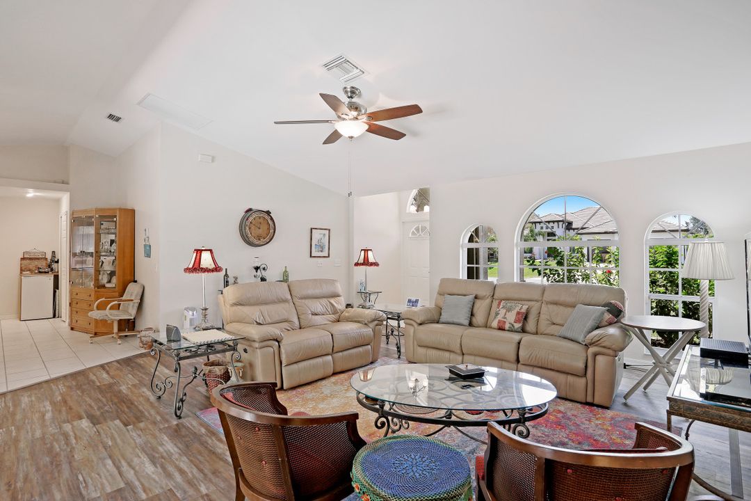 3517 SW 3rd Terrace, Cape Coral, FL 33991