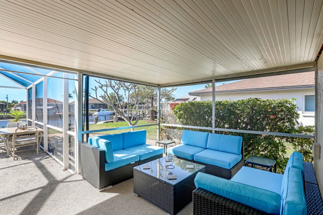 1936 Palaco Grande Pkwy, Cape Coral, FL 33904