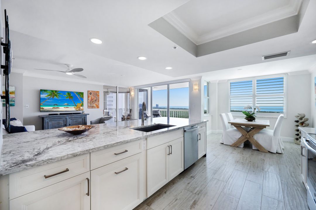 6573 Marissa Loop #1102, Naples, FL 34108