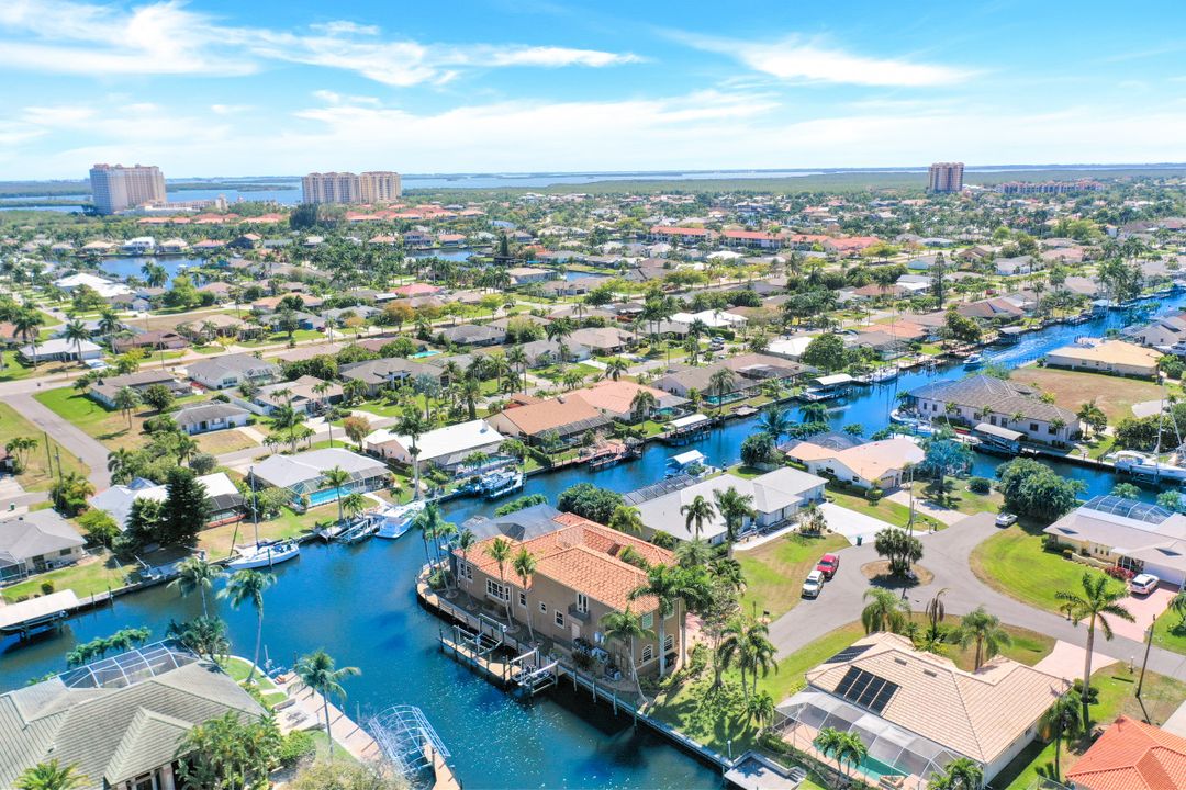 5343 SW 10th Ave, Cape Coral, FL 33914