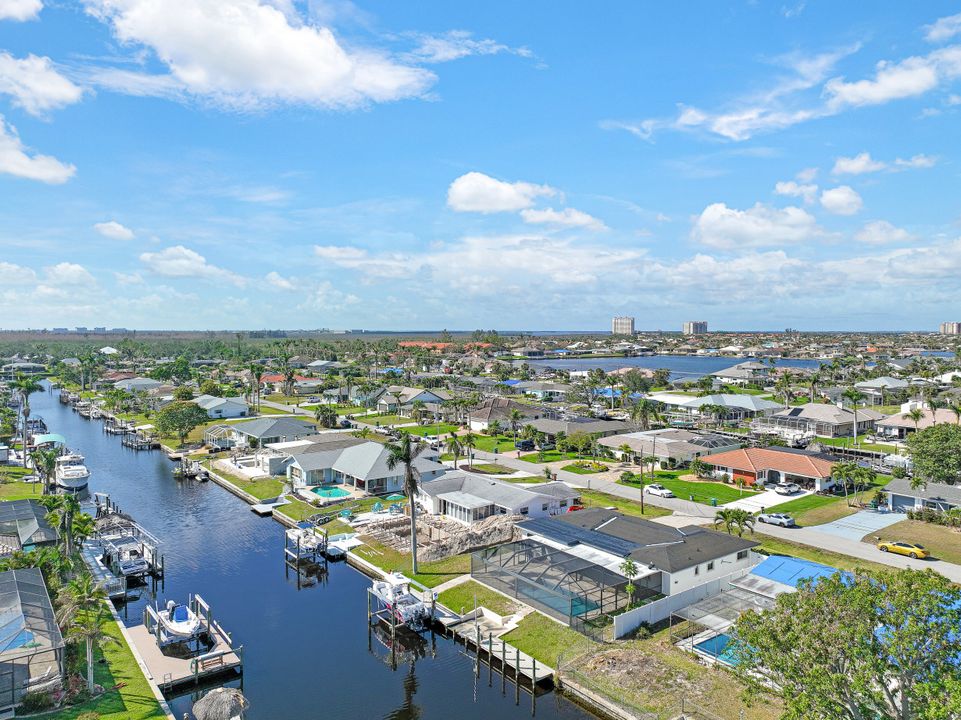 5243 SW 3rd Ave, Cape Coral, FL 33914