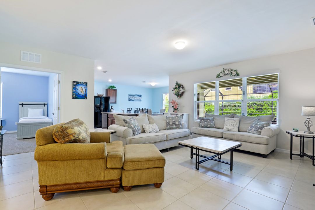 4831 SW 18th Ave, Cape Coral, FL 33914