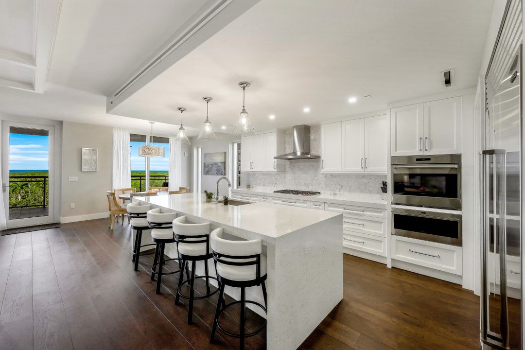 13915 Old Coast Rd #606, Naples, FL 34110