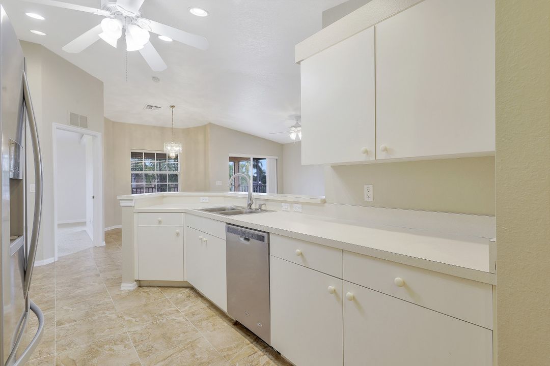 20028 Lake Vista Cir #4c, Lehigh Acres, FL 33936