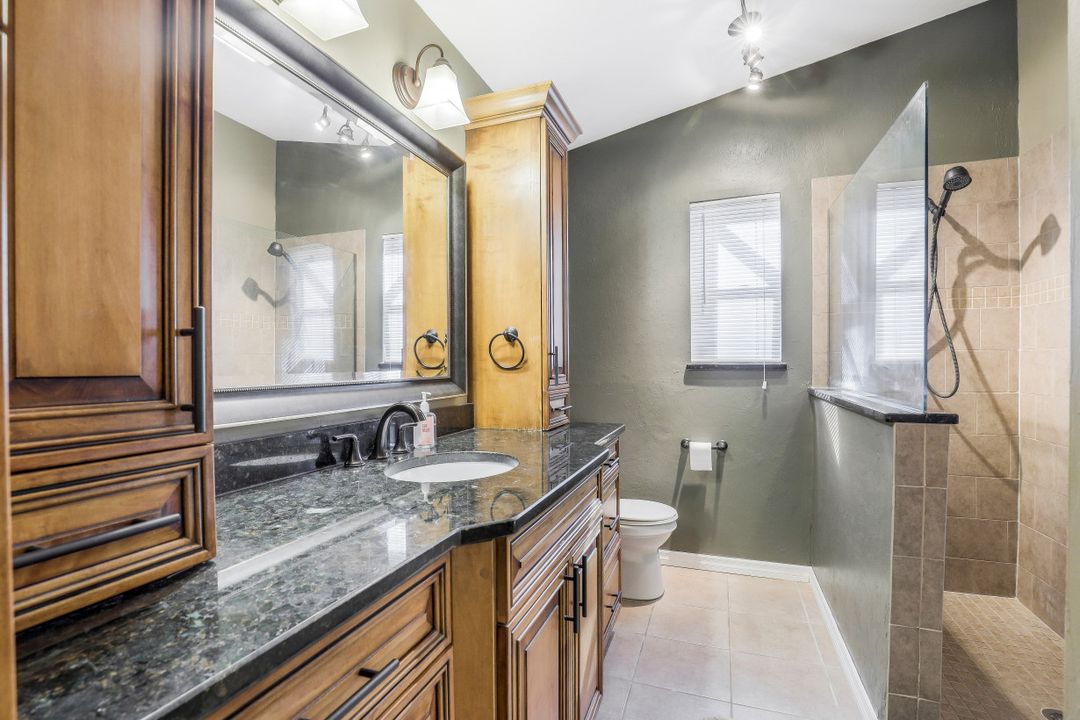 423 SW 39th St, Cape Coral, FL 33914