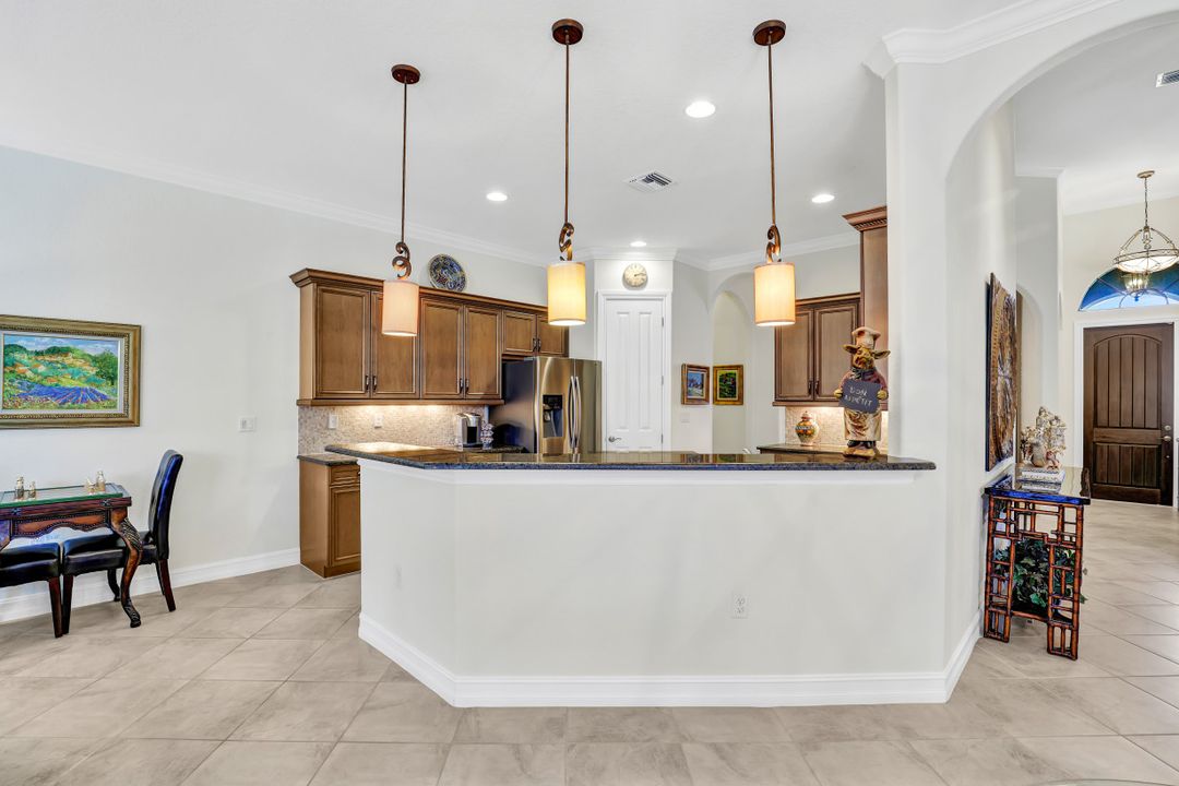 7327 Acorn Way, Naples, FL 34119