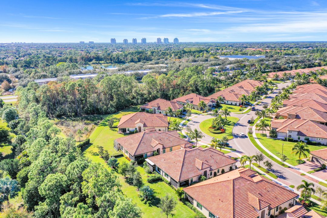 9169 Isla Bella Cir, Bonita Springs, FL 34135