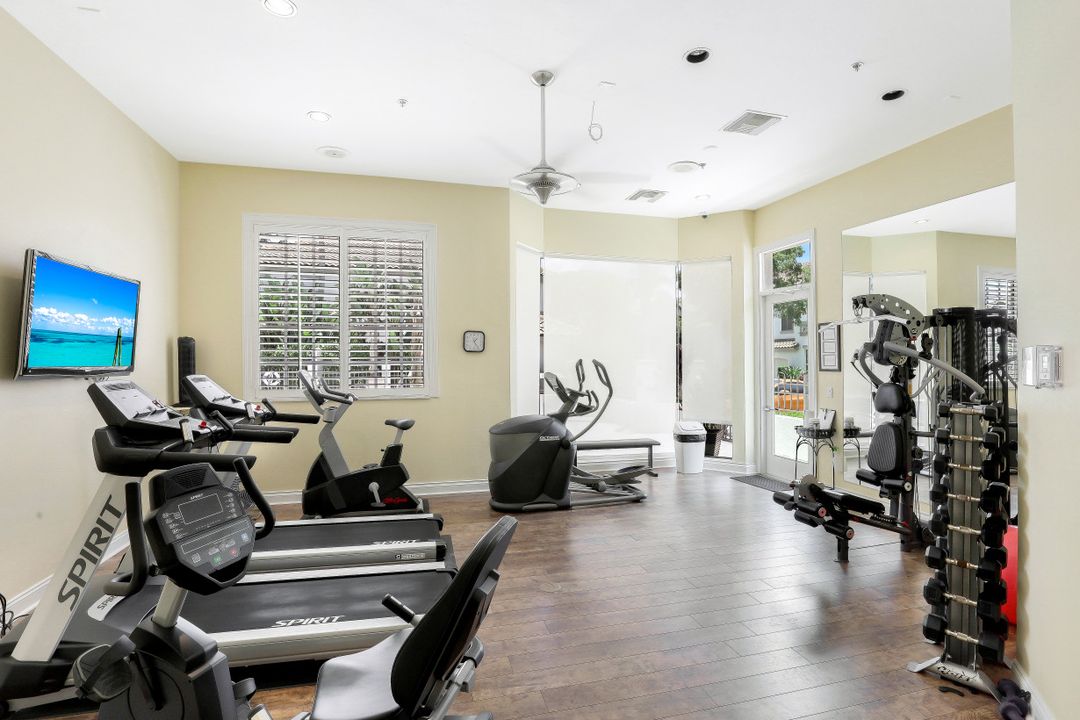 141 Colonade Cir #141, Naples, FL 34103