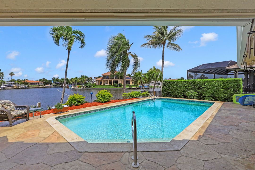 419 Nassau Ct, Marco Island, FL 34145