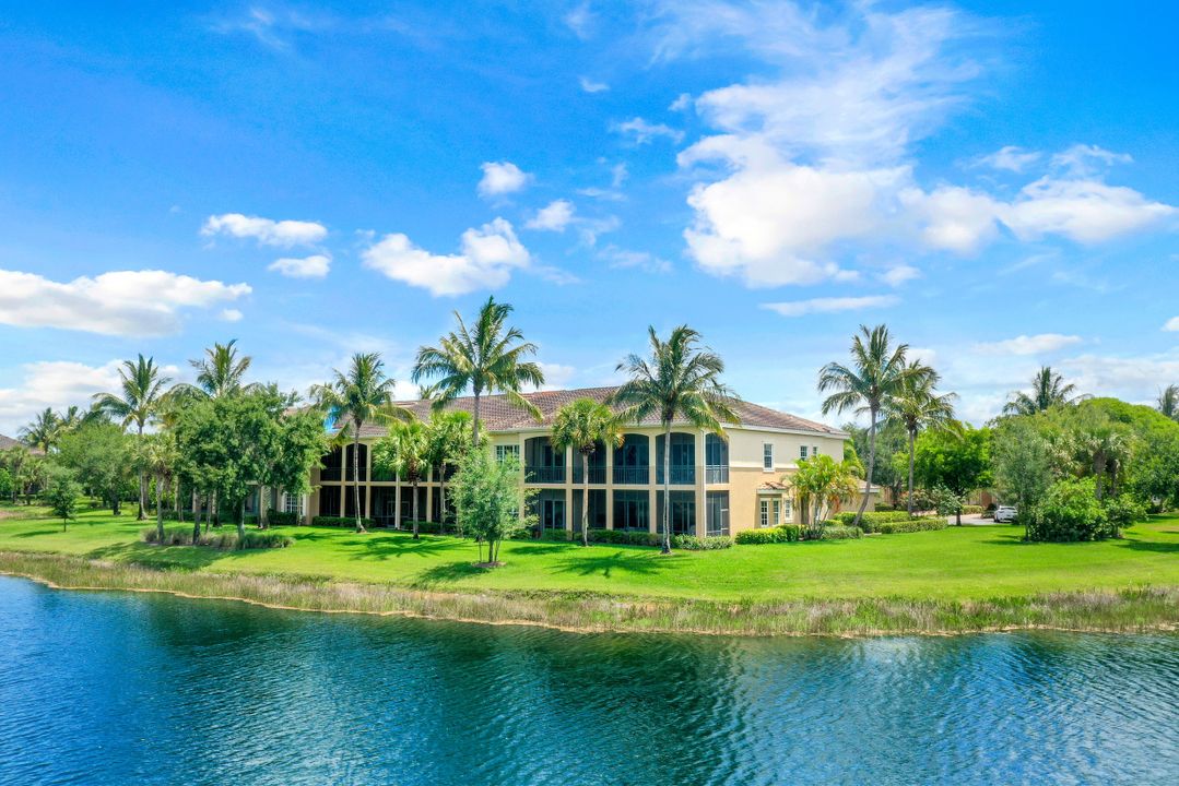 3031 Marengo Ct #101, Naples, FL 34114