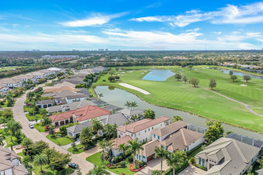 16373 Corsica Way, Naples, FL 34110