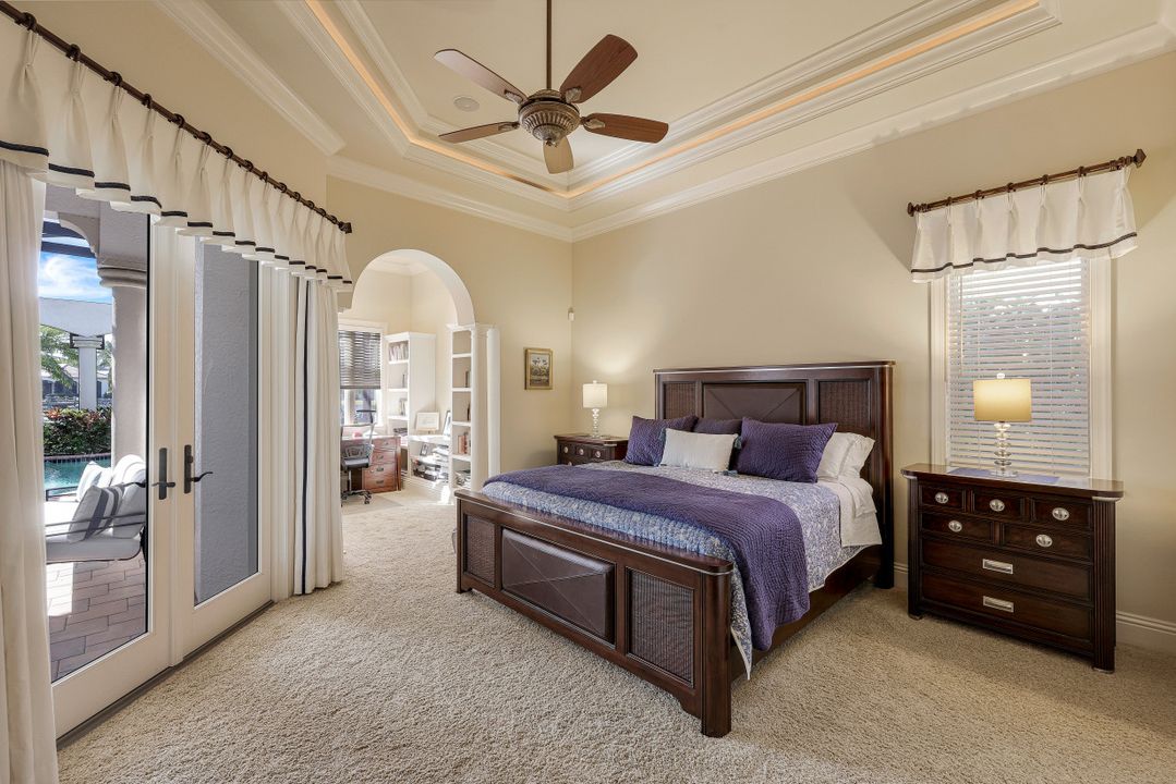 10590 Via Milano Dr, Miromar Lakes, FL 33913