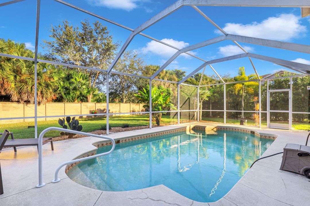 9340 Gladiolus Preserve Cir, Fort Myers, FL 33908