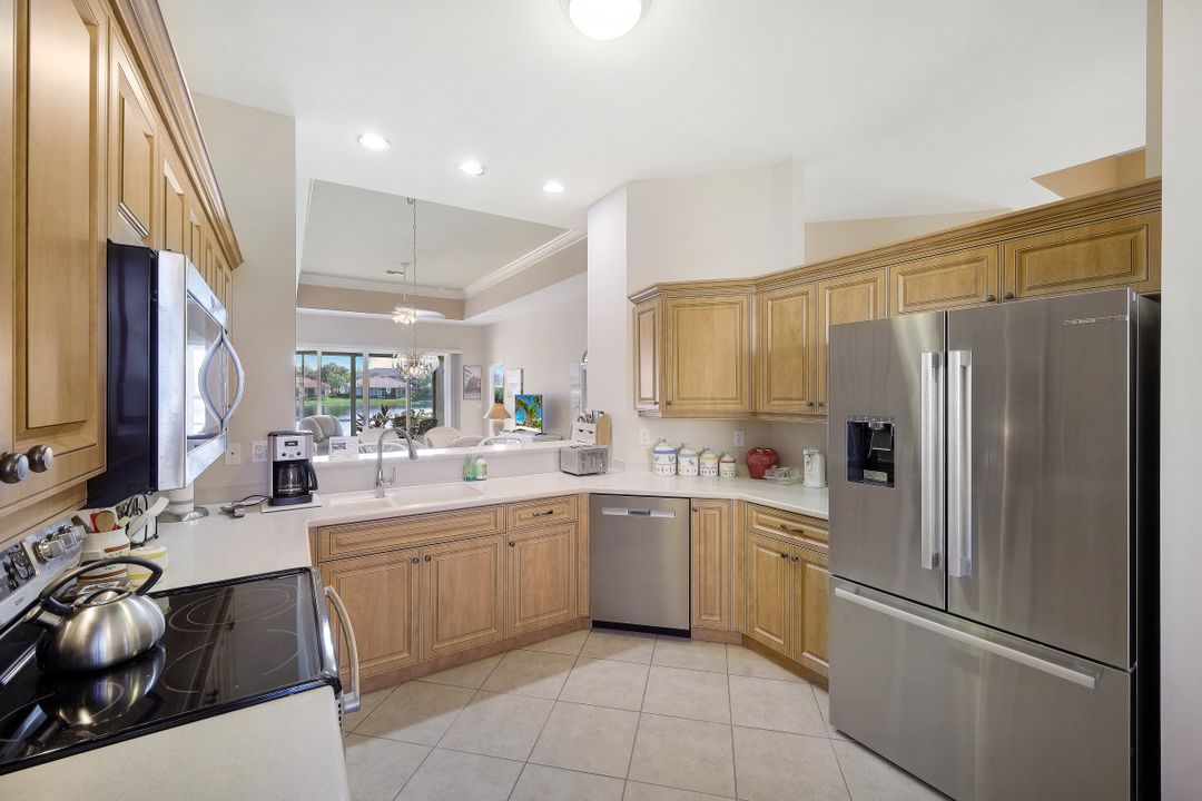 8062 Sanctuary Dr #2, Naples, FL 34104