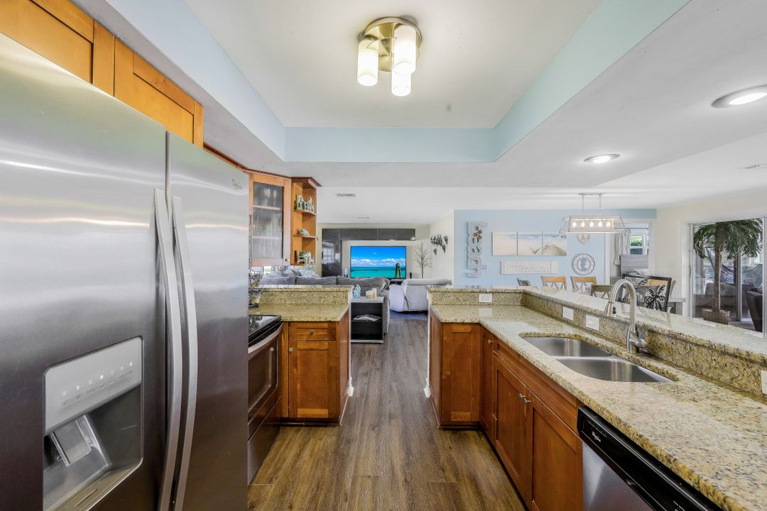 428 Nassau Ct, Marco Island, FL 34145