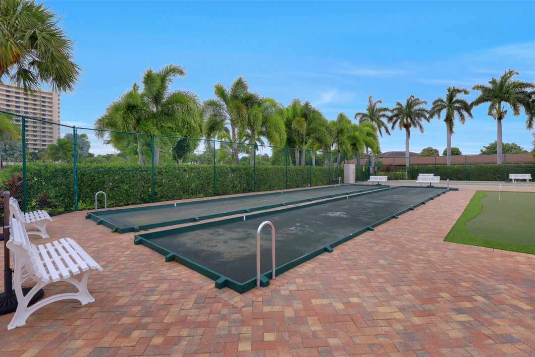 320 Seaview Ct #2-804, Marco Island, FL 34145