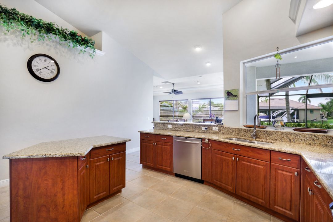 4130 SW 27th Ave, Cape Coral, FL 33914