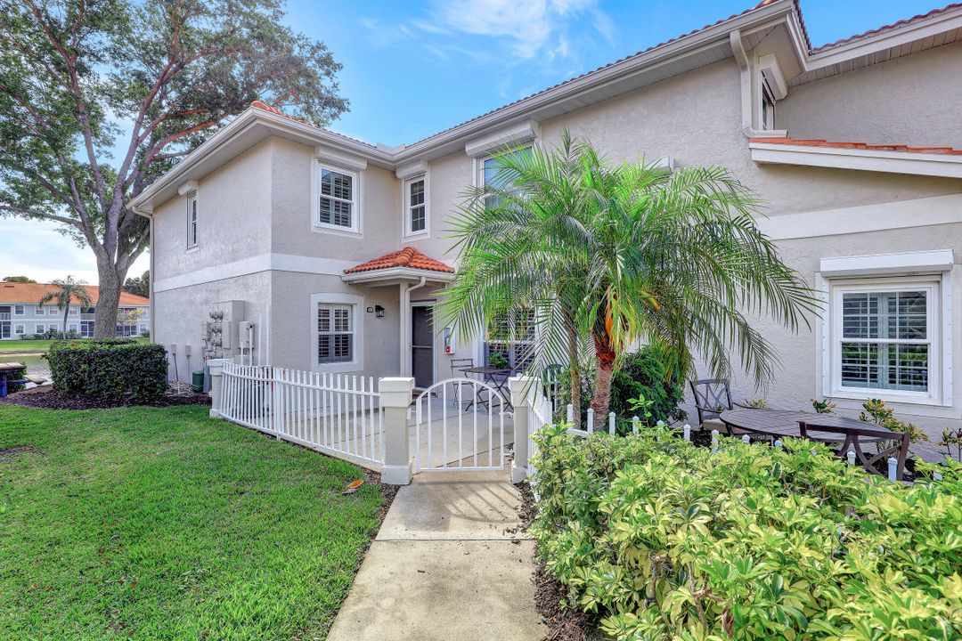 7466 Jacaranda Park Rd #U-101, Naples, FL 34109