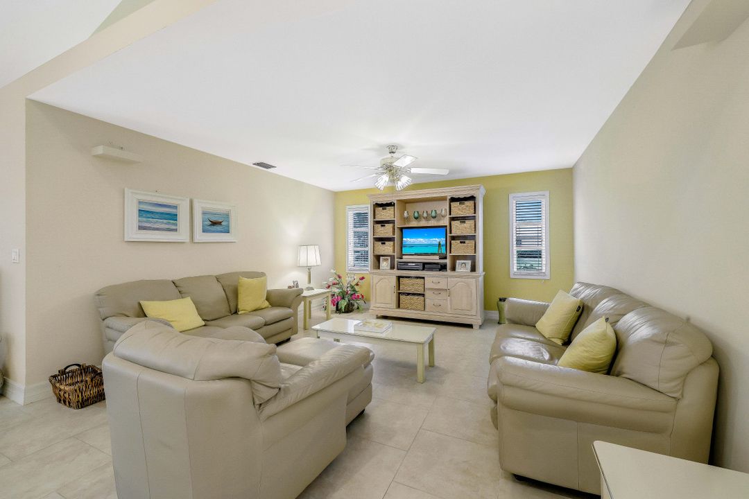 2310 SW 18th St, Cape Coral, FL 33991