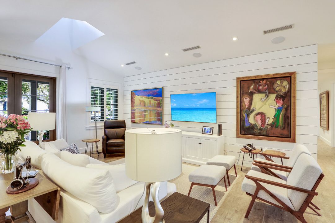 7401 SW 55th Ave, Miami, FL 33143