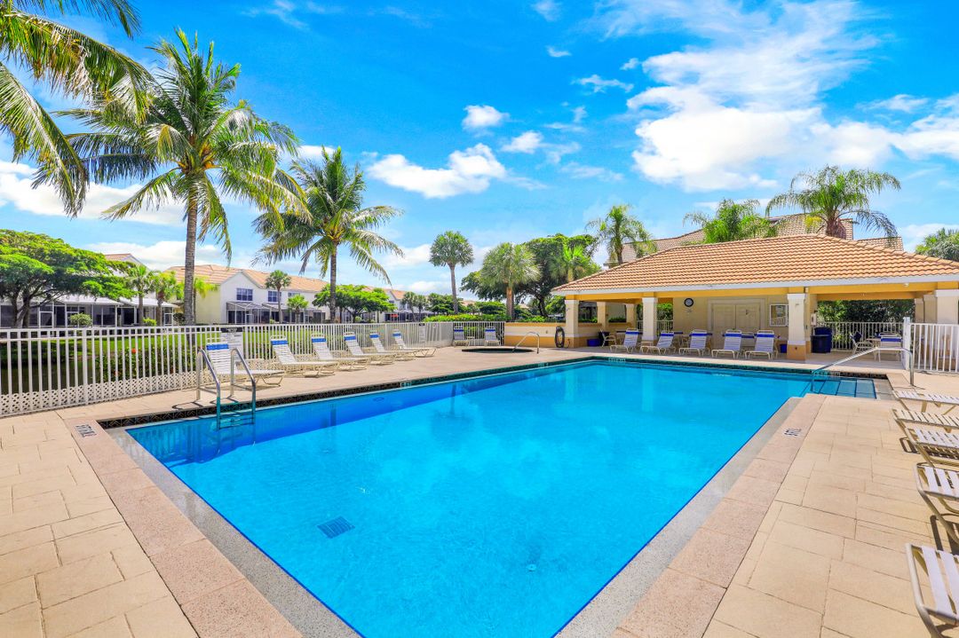 8381 Village Edge Cir  #4, Fort Myers, FL 33919