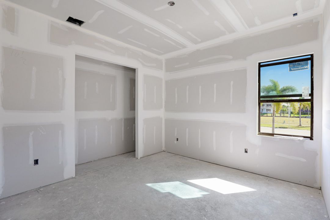 1200 Redwood Ct, Marco Island, FL 34145