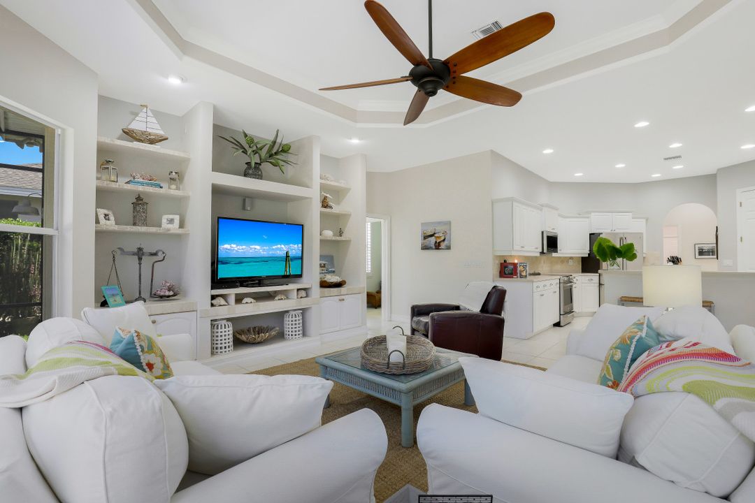 28416 Sombrero Dr, Bonita Springs, FL 34135