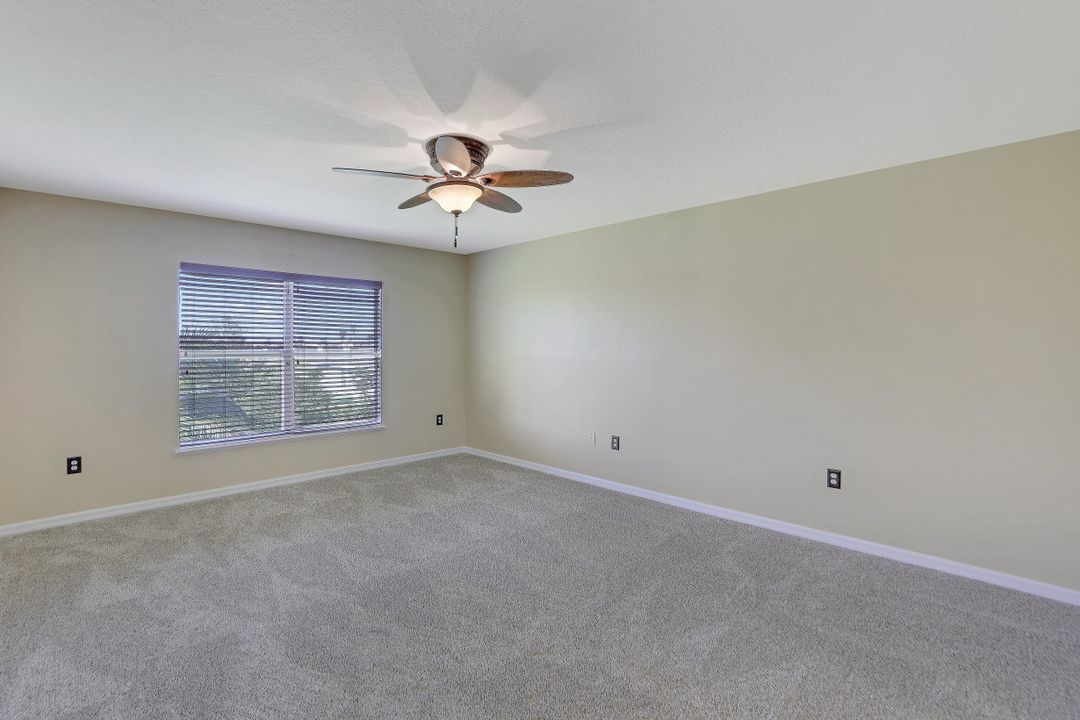 1220 NE 4th Pl, Cape Coral, FL 33909