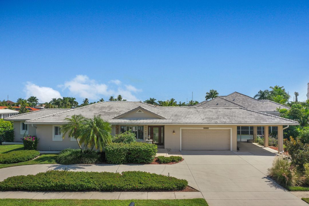 1201 Laurel Ct, Marco Island, FL 34145