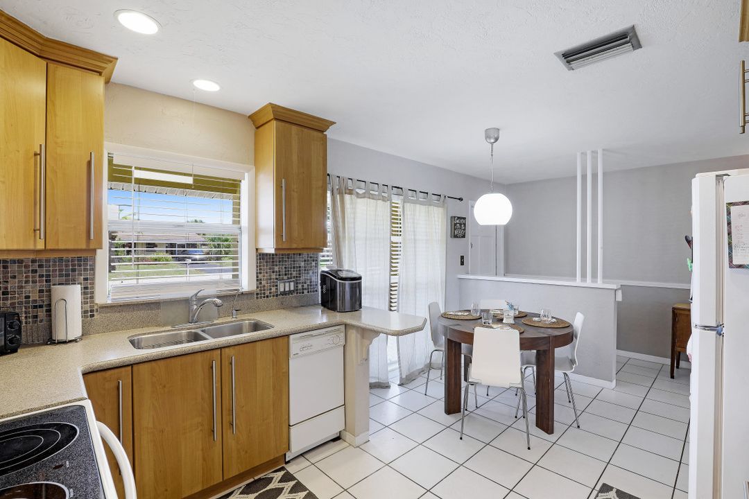 1442 Byron Rd, Fort Myers, FL 33919