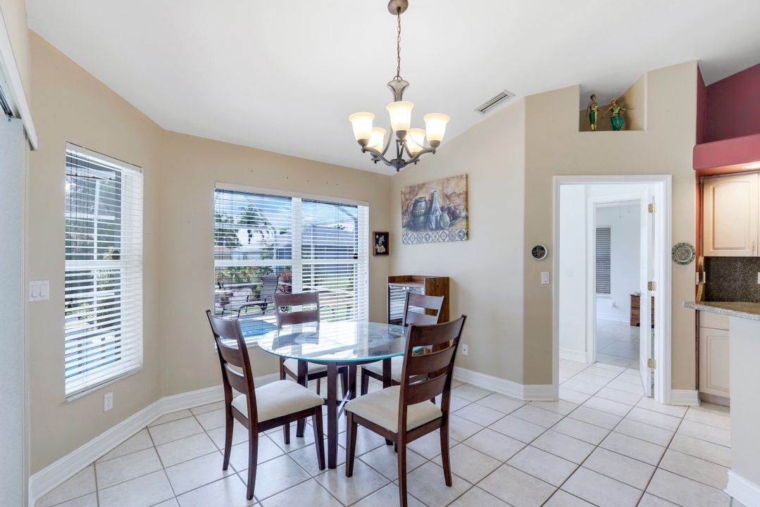 3332 SE 22nd Pl, Cape Coral, FL 33904