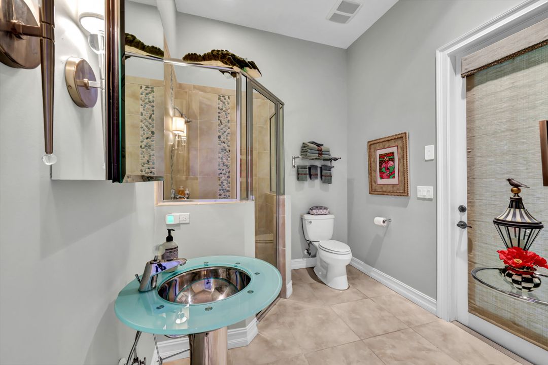 18020 Via Bellamare Ln, Miromar Lakes, FL 33913