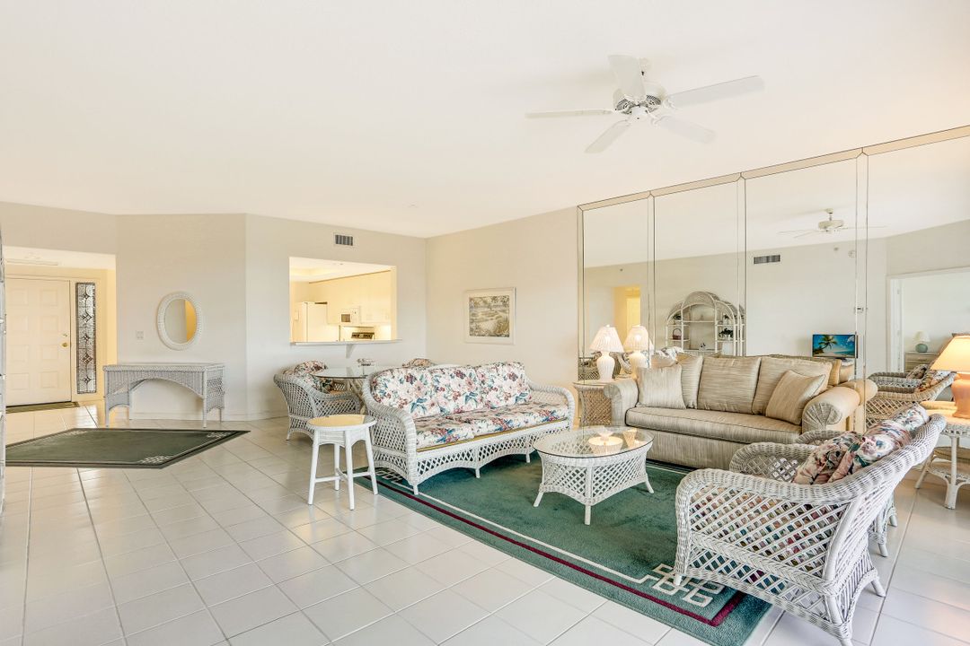 260 Barefoot Beach Blvd #204, Bonita Springs, FL 34134