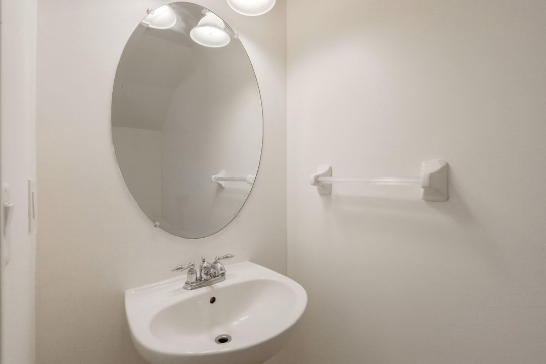 15918 Marcello Cir, Naples, FL 34110