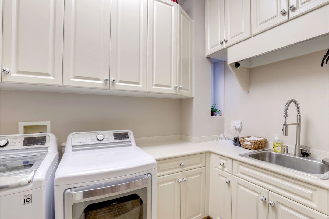 3661 Bay Creek Dr, Bonita Springs, FL 34134