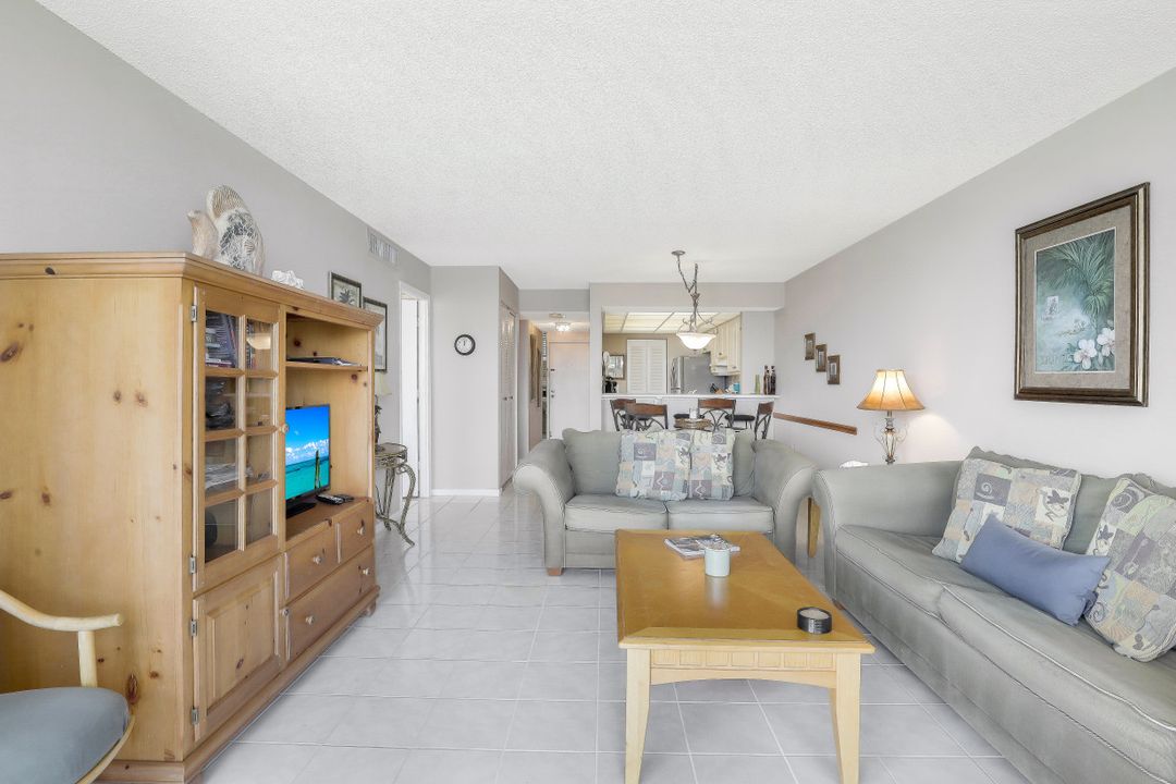 693 Seaview Ct #A-206, Marco Island, FL 34145