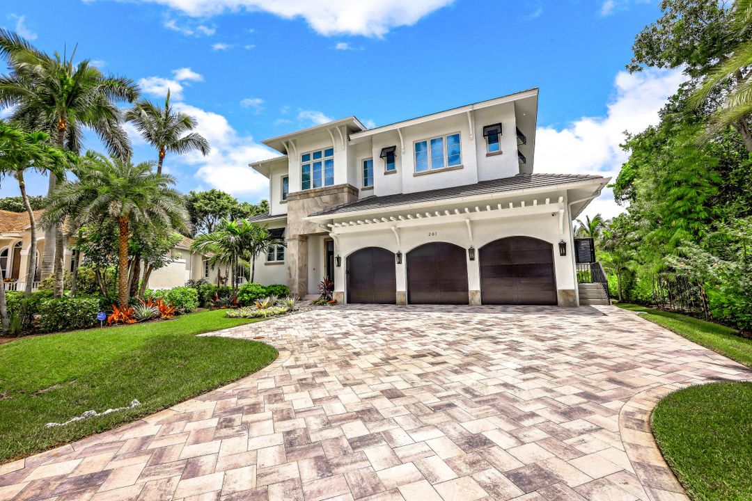 261 Hideaway Cir N, Marco Island, FL 34145