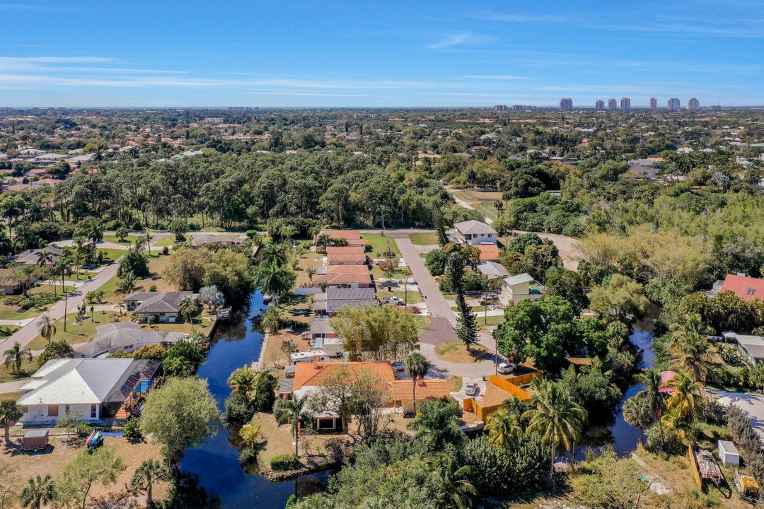 9820 Montana Ct, Bonita Springs, FL 34135