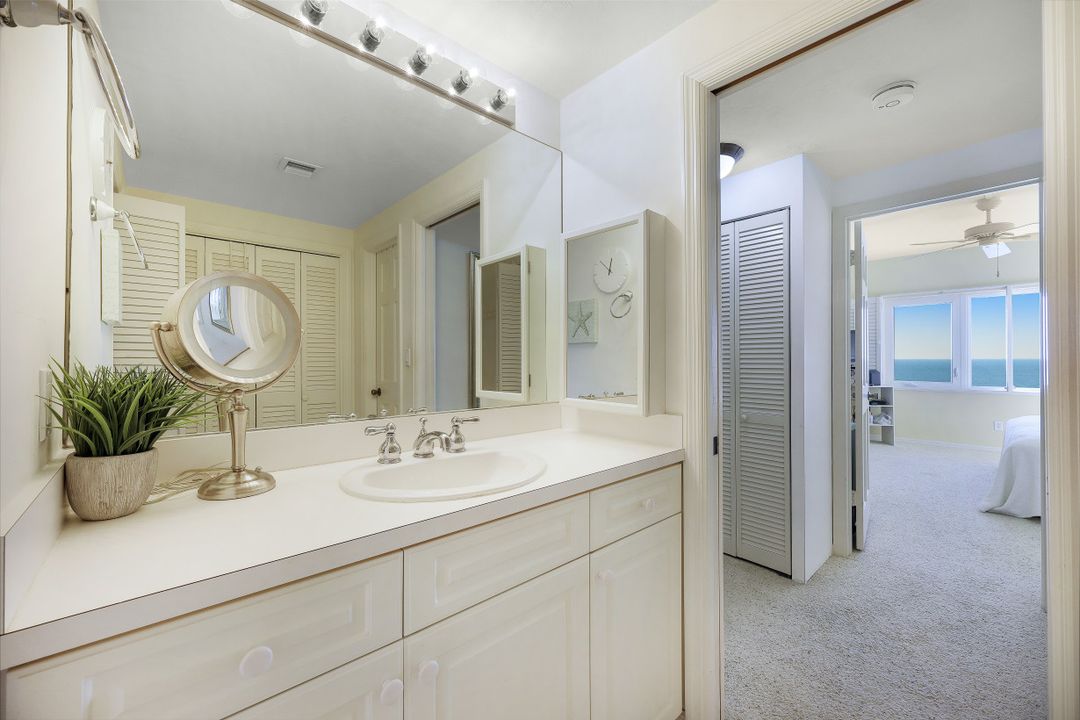 2885 Gulf Shore Blvd N  #803, Naples, FL 34103