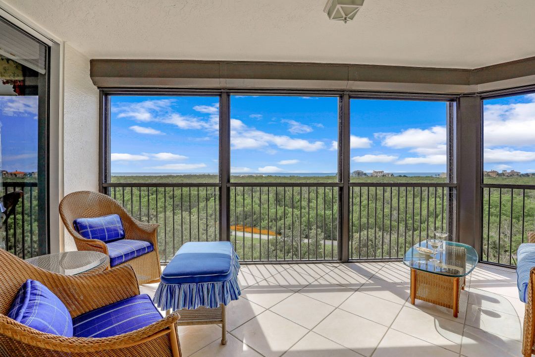 7225 Pelican Bay Blvd #605, Naples, FL 34108